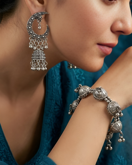 Saba Combo of kada and jhumka