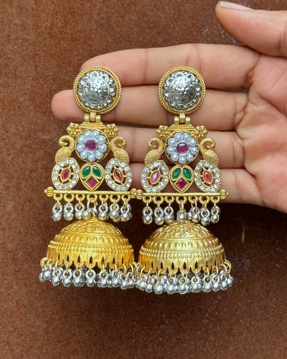 Diya dual-tone big jhumka