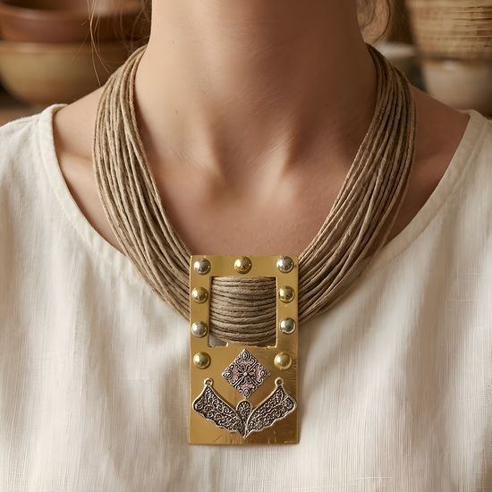 Pankh Beige Jute Necklace
