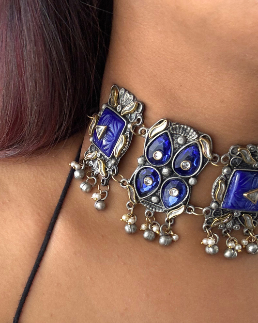 Nila Choker Set