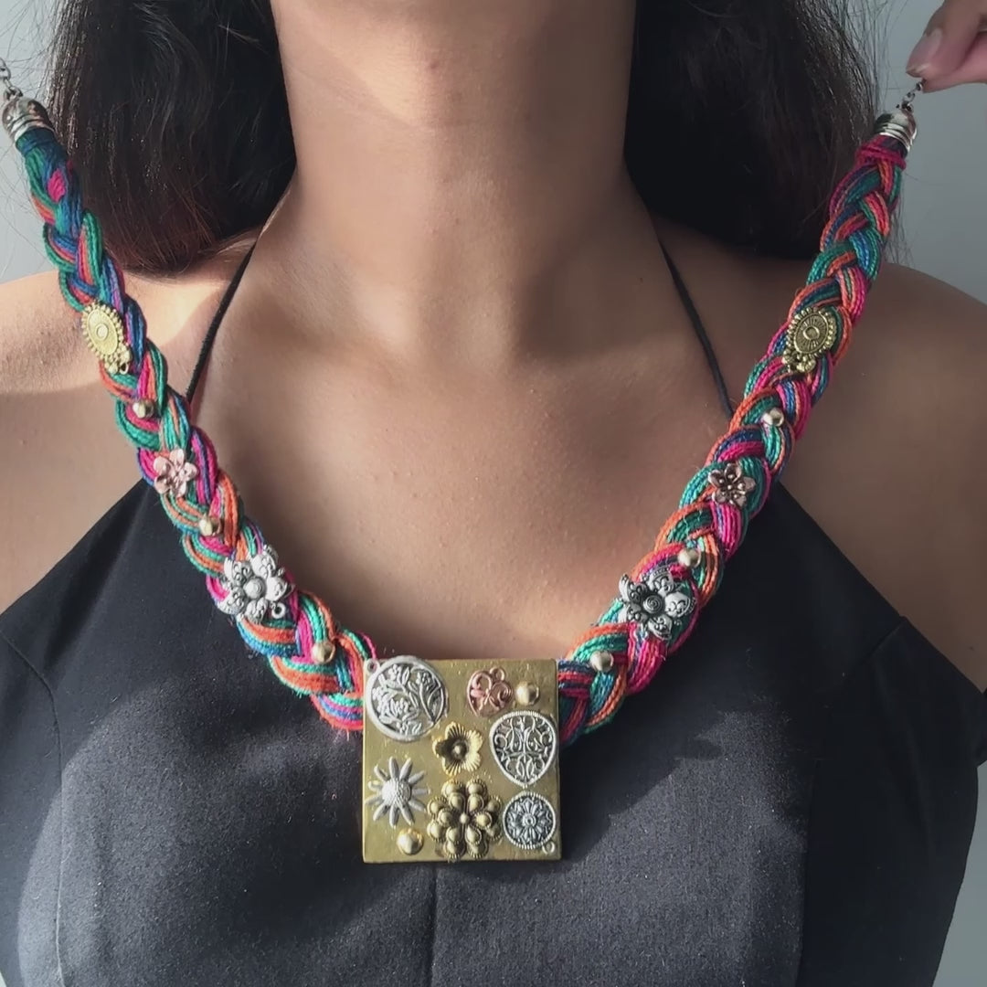 Zoon Multicolur Jute Necklace