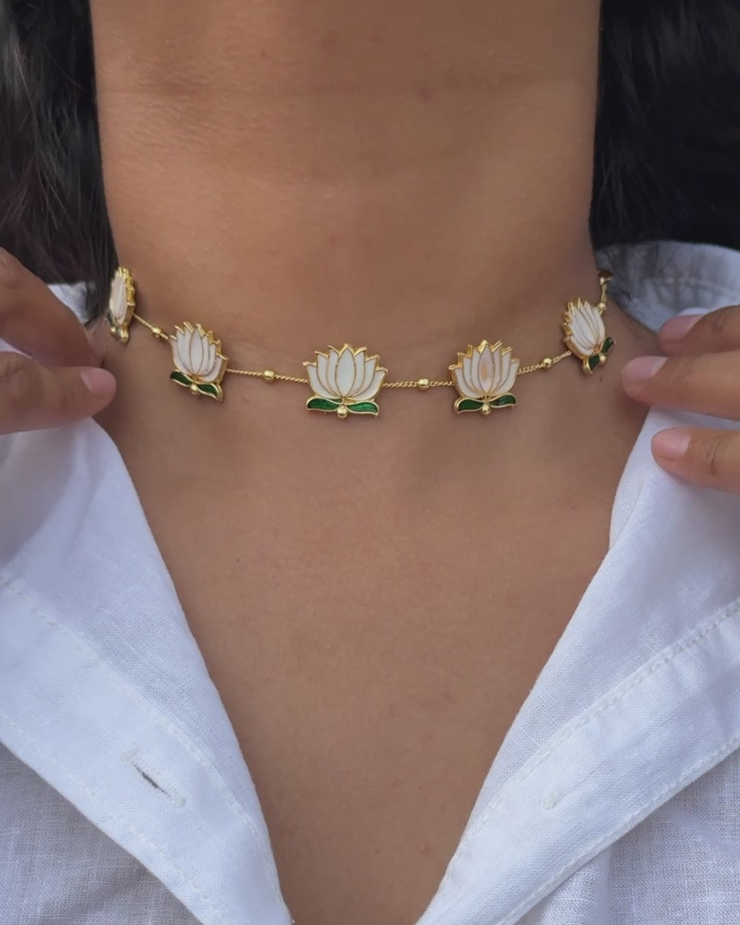 White Lotus Choker Set