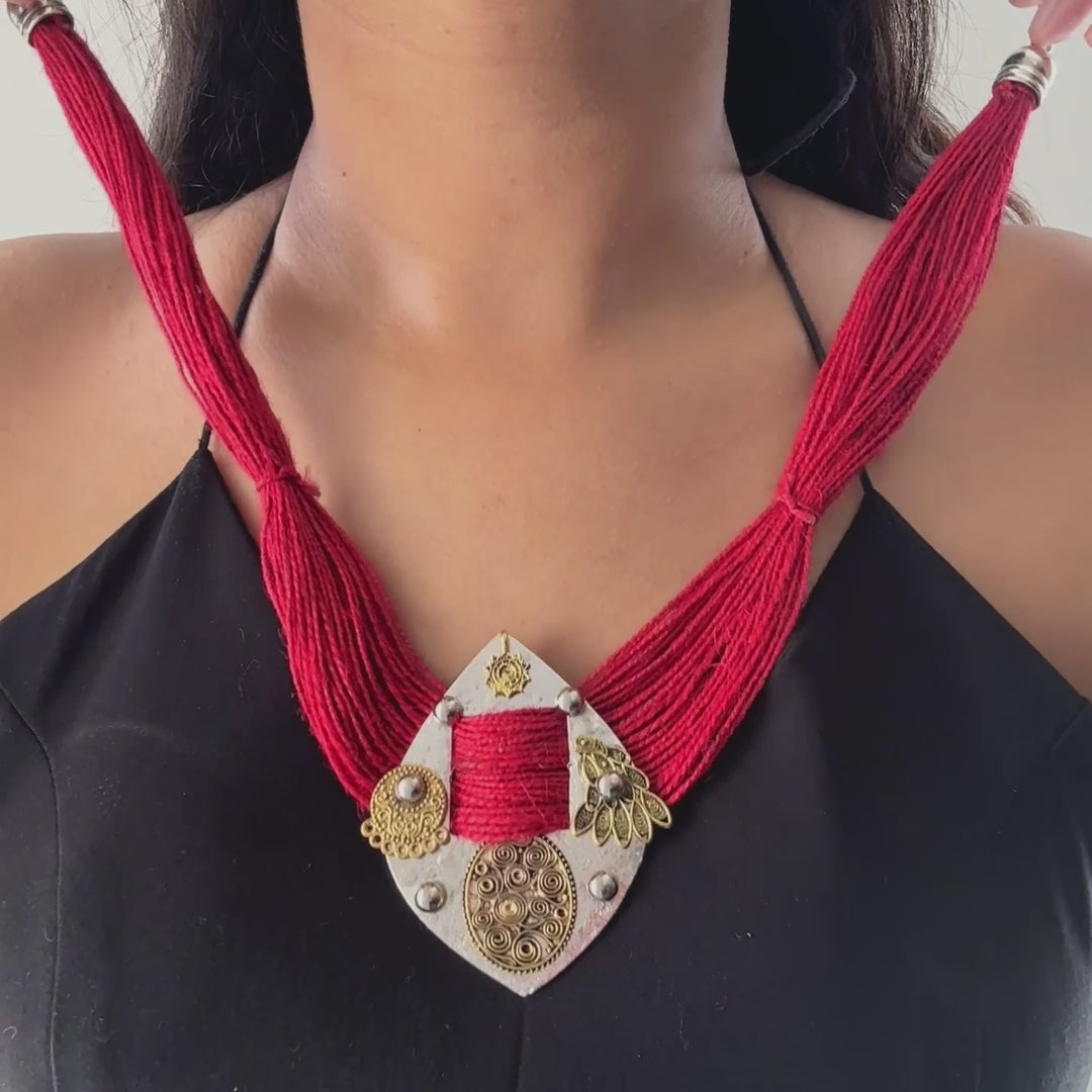 Aruna Dual-tone Red Jute Necklace
